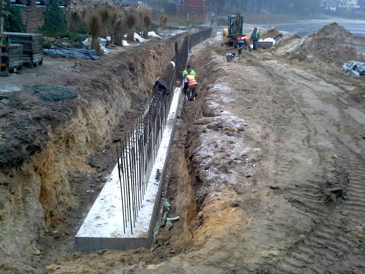 Revitalizace pobřeží Máchova jezera